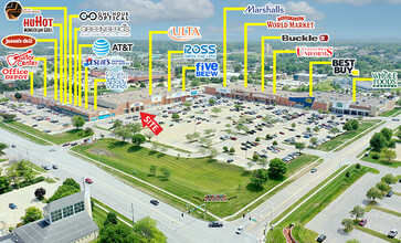 3700-4120 University Ave, West Des Moines, IA à louer Photo de l’immeuble– Image 1 sur 1