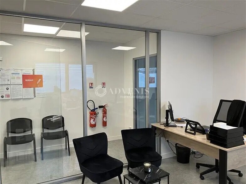 Bureau dans Bourges à louer - Photo de l’immeuble – Image 2 sur 4