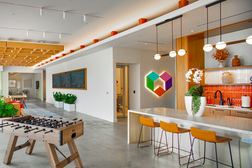 3130 Wilshire Blvd, Santa Monica, CA à louer - Photo de l’immeuble – Image 2 sur 12