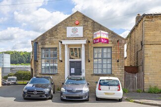 Plus de détails pour 19 Old Leeds Road, Huddersfield - Bureau à louer