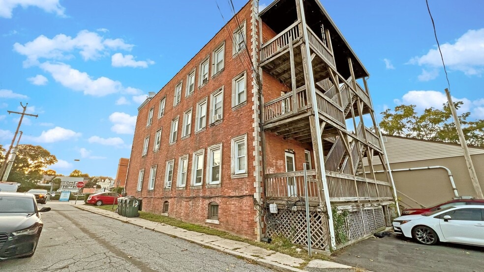 30 Montauk Ave, New London, CT à vendre - Photo de l’immeuble – Image 3 sur 10