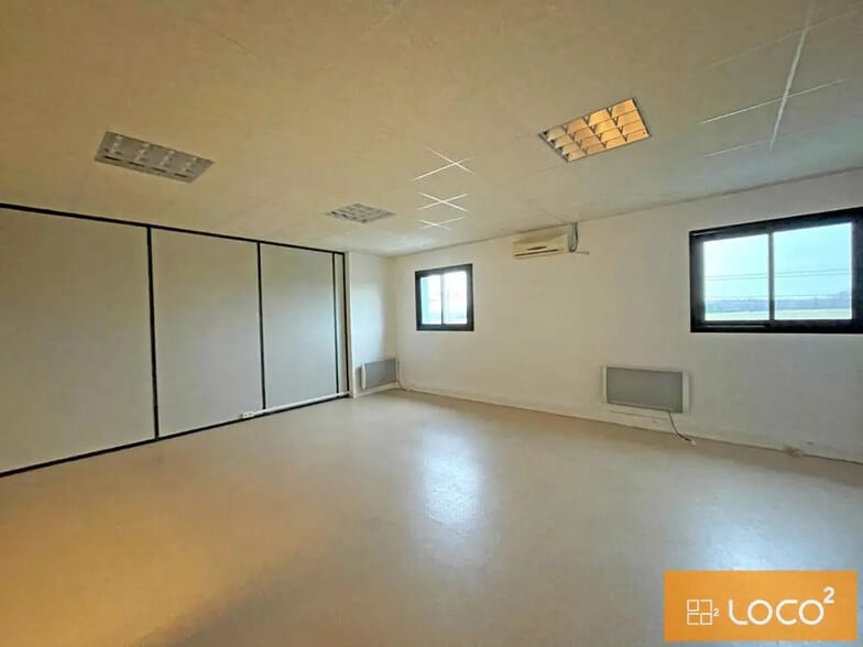 1289 Rue Des Pyrénées, Grenade à vendre - Photo de l’immeuble – Image 2 sur 12