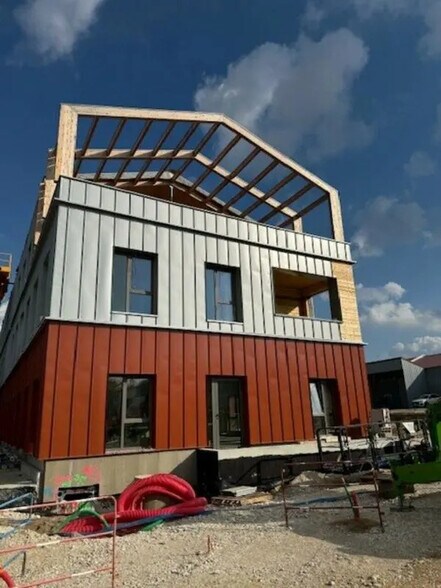 Bureau dans Quetigny à louer - Photo de l’immeuble – Image 2 sur 12