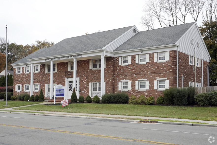 6 Pompton Ave, Cedar Grove, NJ à louer - Photo principale – Image 1 sur 18