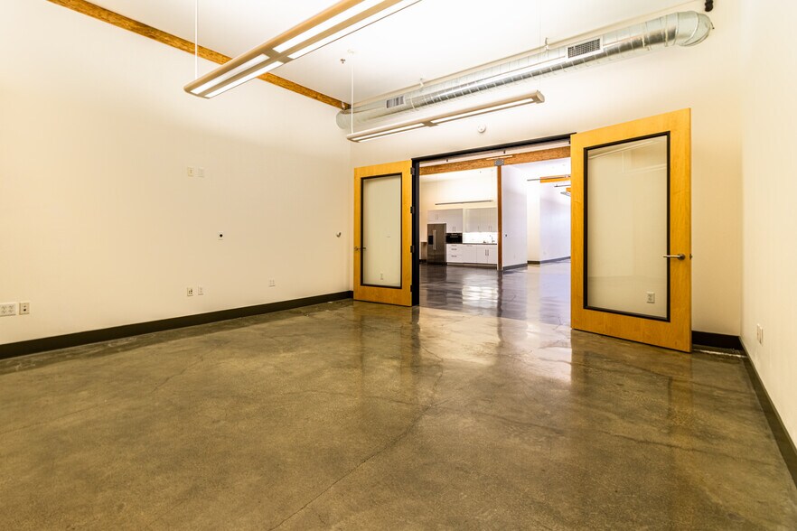 42 Dore St, San Francisco, CA à louer - Photo de l’immeuble – Image 2 sur 25