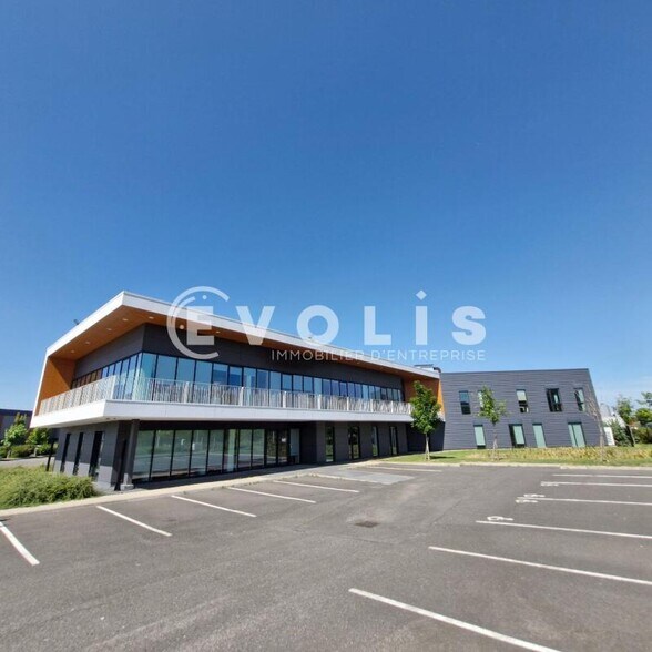 24 Bis Rue Leonard Vinci, Lisses à vendre - Photo de l’immeuble – Image 2 sur 32