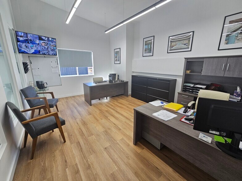 390 Moffitt Blvd, Islip, NY à louer - Photo intérieure – Image 3 sur 27