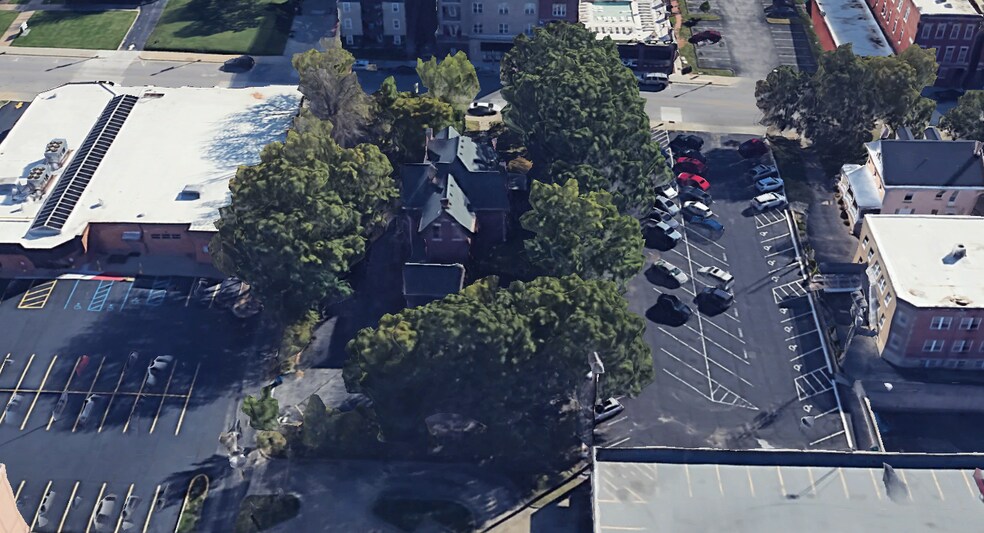 435 E Walnut St, Springfield, MO à vendre - Photo de l’immeuble – Image 2 sur 3