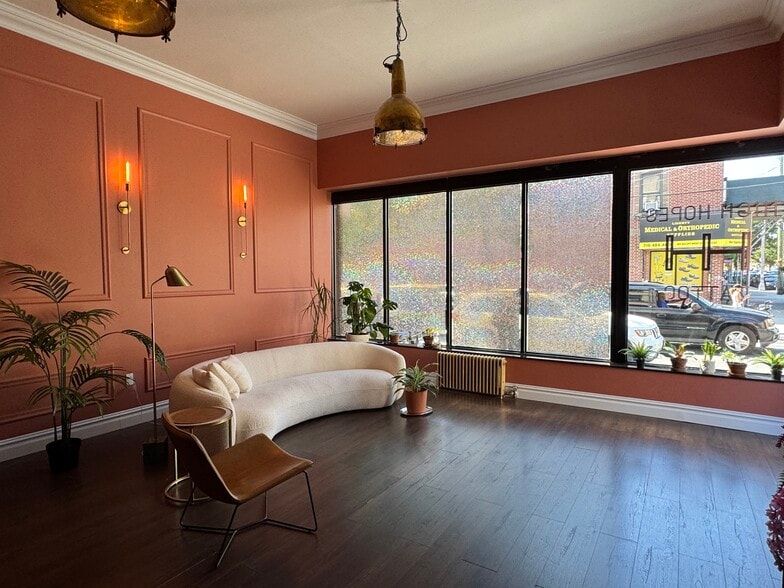 446 Himrod St, Brooklyn, NY à louer - Photo de l’immeuble – Image 2 sur 15
