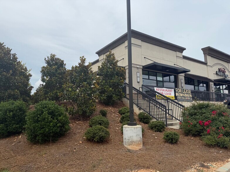 1212 Gatewood Drive, Auburn, AL à louer - Photo de l’immeuble – Image 2 sur 26