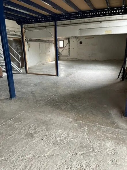 Local commercial dans Auzeville-Tolosane à vendre - Photo de l’immeuble – Image 3 sur 4