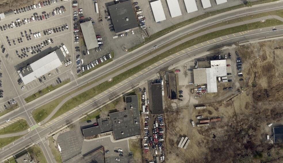 2140 Erie Blvd E, Syracuse, NY à louer - Aérien – Image 2 sur 4