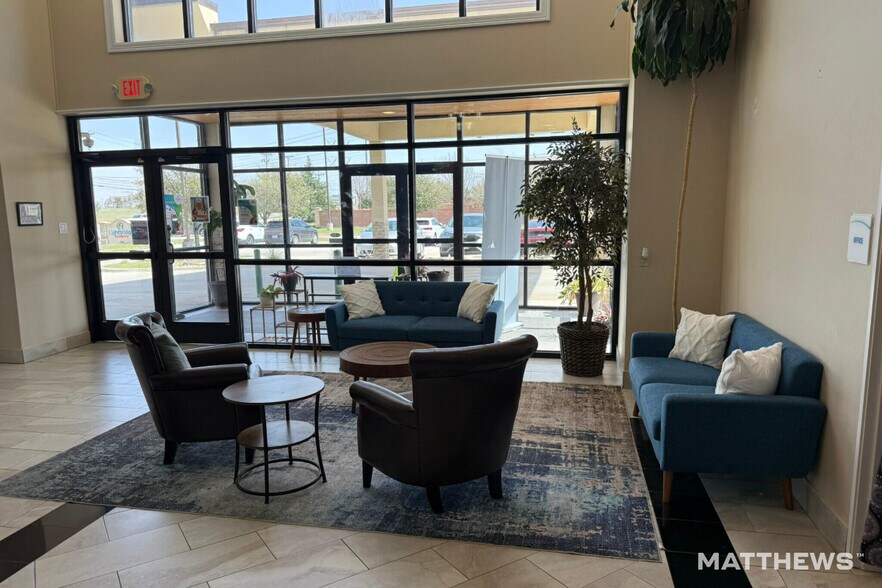 2750 Ranch Trl, Irving, TX à louer - Photo de l’immeuble – Image 2 sur 3