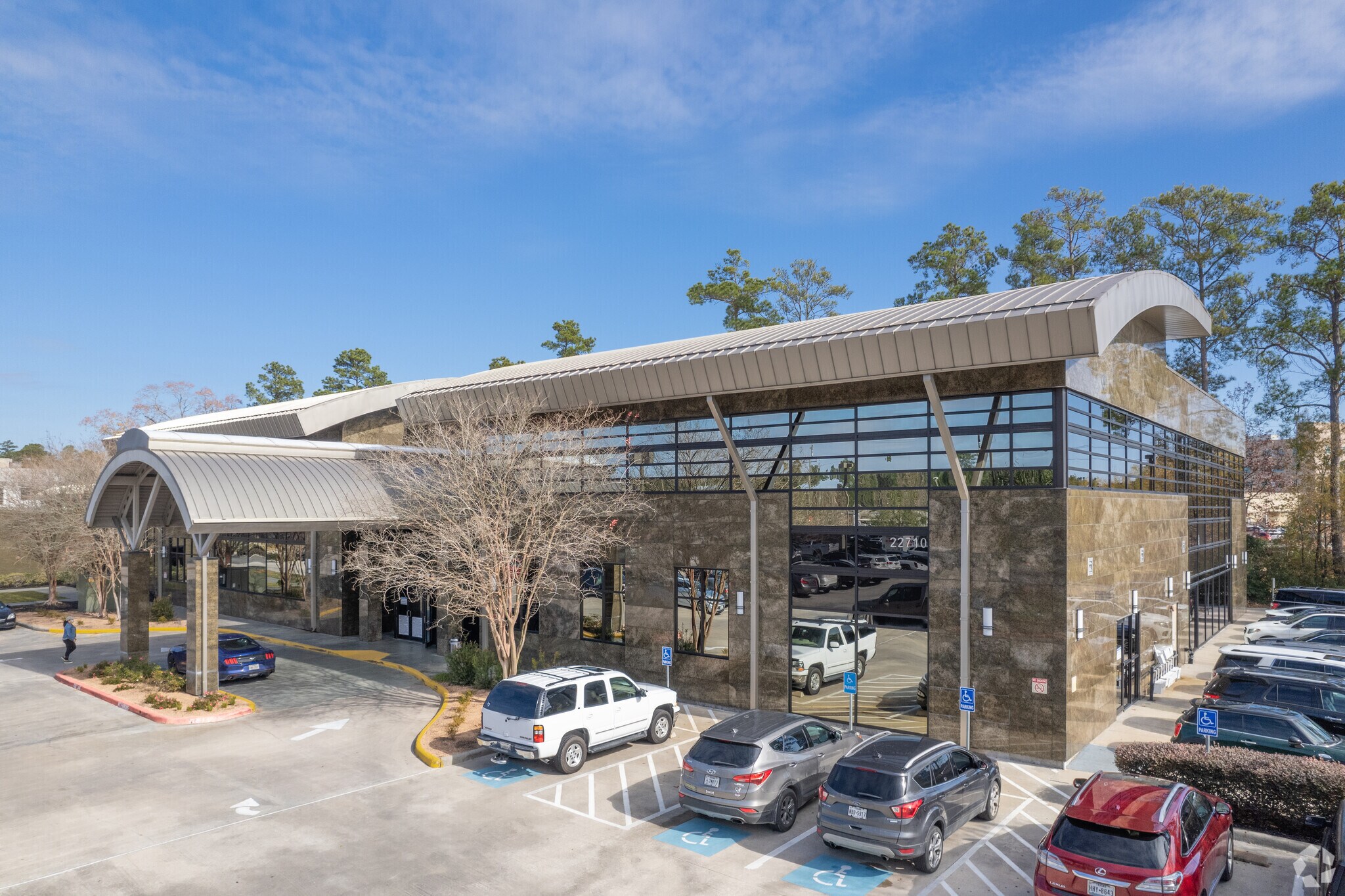 22710 Professional Dr, Kingwood, TX à louer Photo principale– Image 1 sur 5