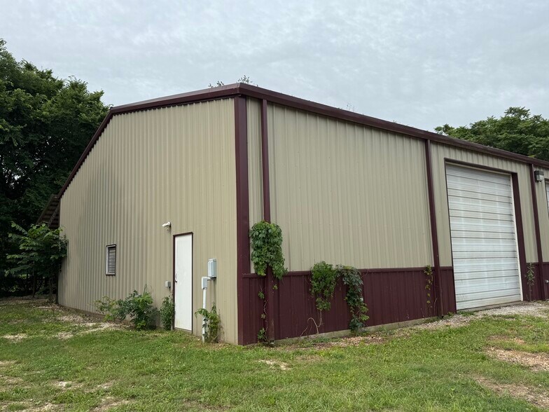 12329 Three Elms Rd, Farmington, AR à louer - Photo de l’immeuble – Image 3 sur 7