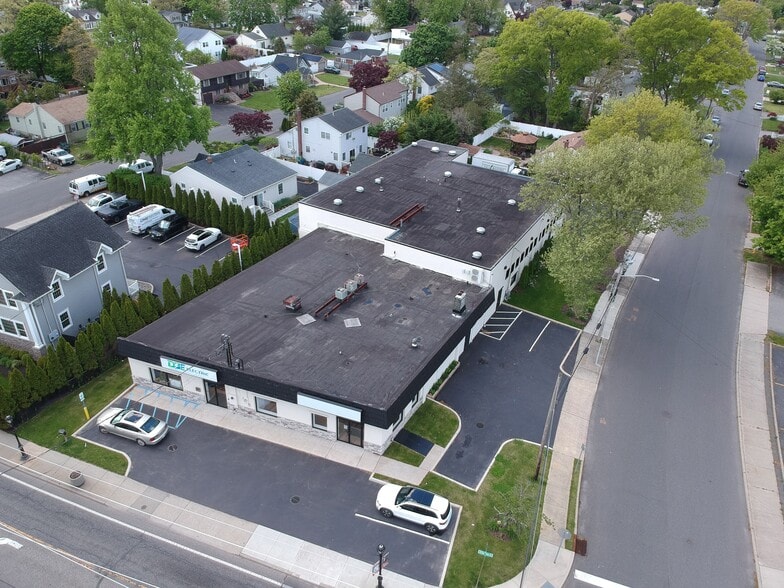 980 Little East Neck Rd, West Babylon, NY à louer - Aérien – Image 3 sur 19