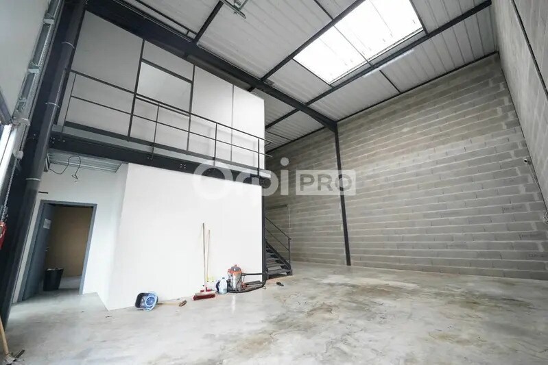 662 Rue Des Jonchères, Genay à louer - Photo de l’immeuble – Image 2 sur 9