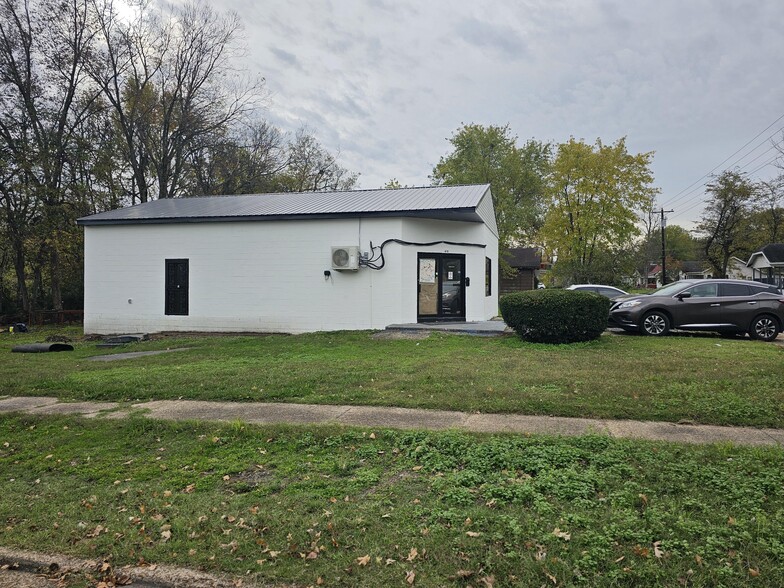 419 N Home St, Union City, TN à vendre - Photo de l’immeuble – Image 2 sur 10
