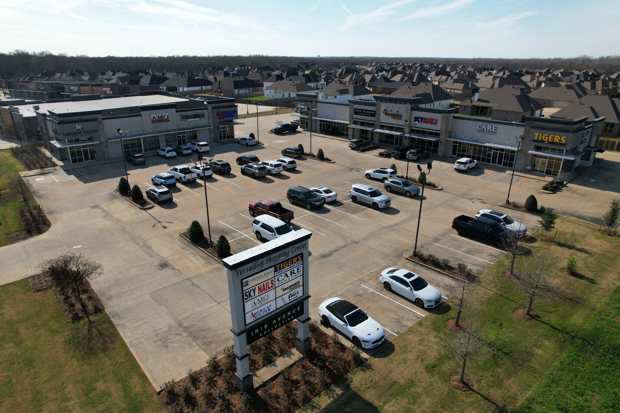 100 Versailles Blvd, Alexandria, LA à louer Photo principale– Image 1 sur 5