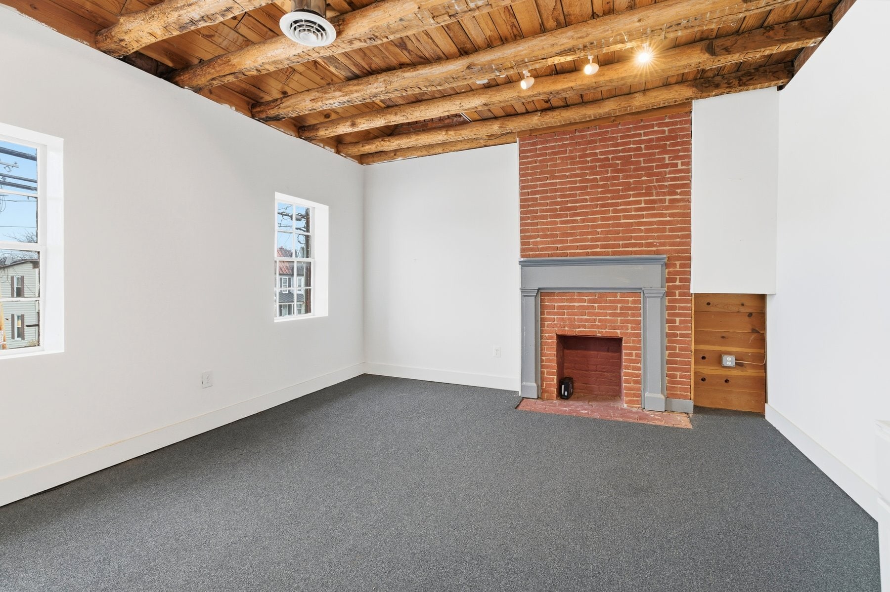 202 Main St, Reisterstown, MD à louer Photo intérieure– Image 1 sur 4