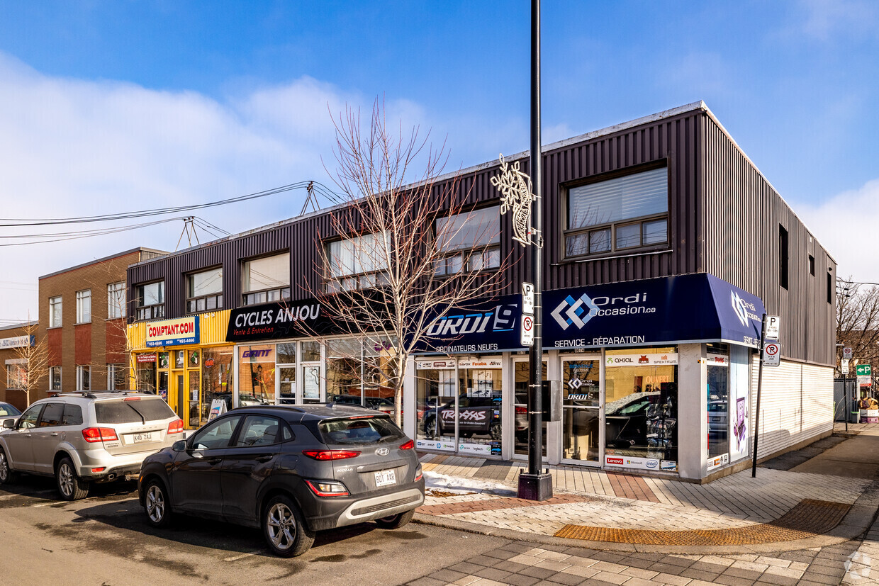 8682-8688 Av De Chaumont, Montréal, QC à vendre Photo de l’immeuble– Image 1 sur 2