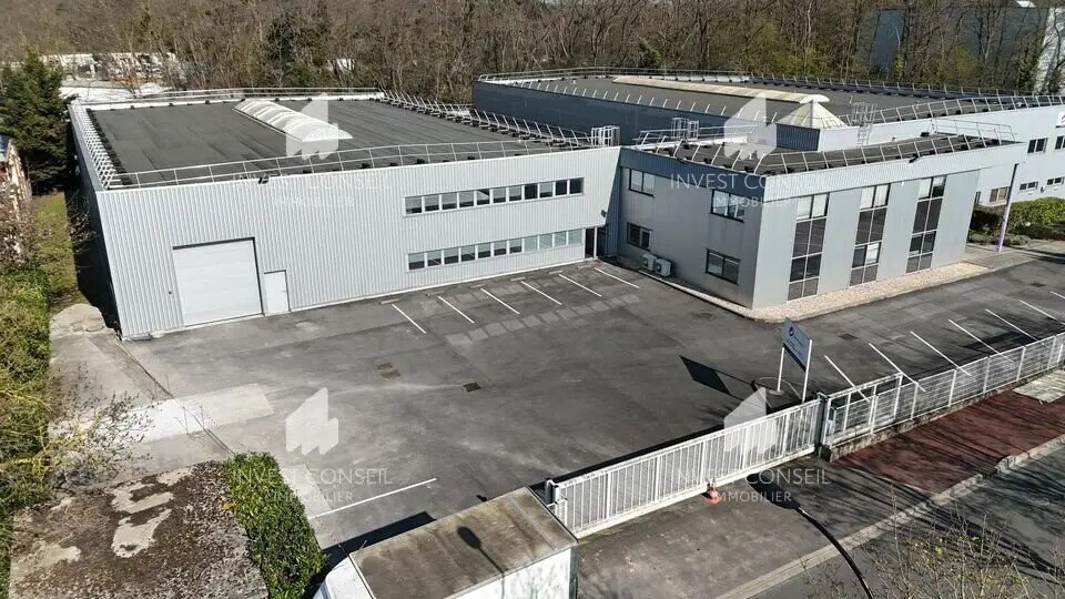 Local d’activités dans Taverny à louer Photo de l’immeuble– Image 1 sur 10