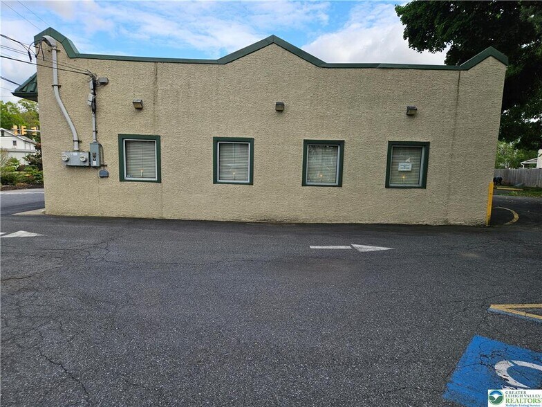 6626 Main St, Bangor, PA à vendre - Photo de l’immeuble – Image 2 sur 15