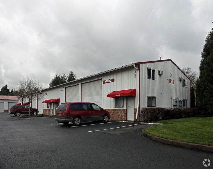15615 SW 74th Ave, Tigard, OR à louer - Photo principale – Image 2 sur 17