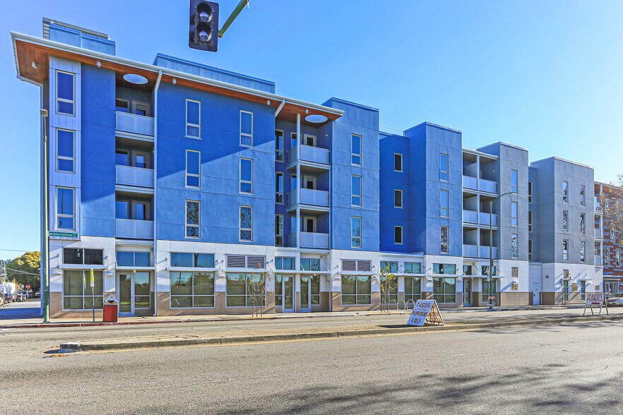 9400 International Blvd, Oakland, CA à louer - Photo de l’immeuble – Image 2 sur 18