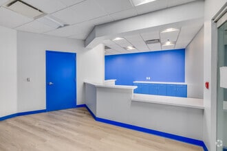 690 N Cofco Center Ct, Phoenix, AZ à louer Photo intérieure– Image 1 sur 3