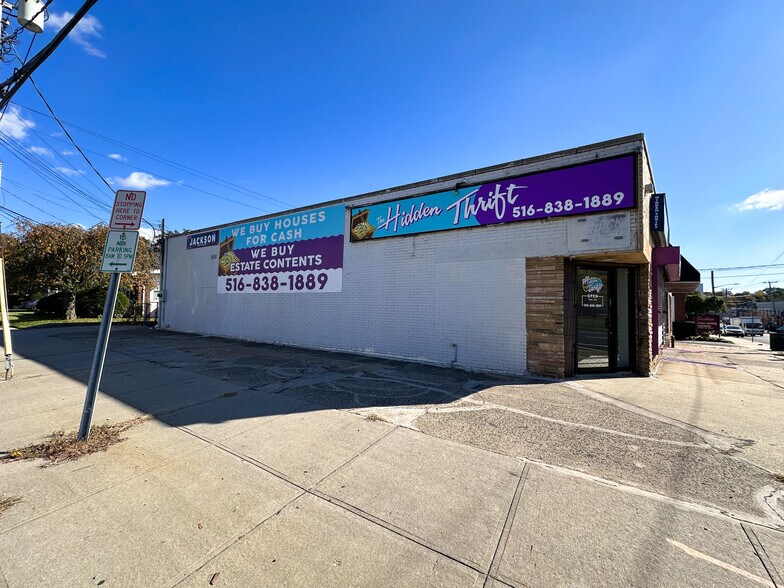 751-753 Merrick Rd, Baldwin, NY à louer - Photo de l’immeuble – Image 3 sur 15