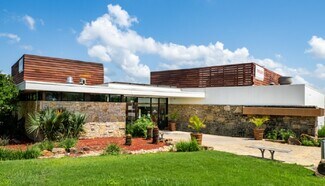 Plus de détails pour 501 W Canyon Ridge Dr, Austin, TX - Local commercial à louer