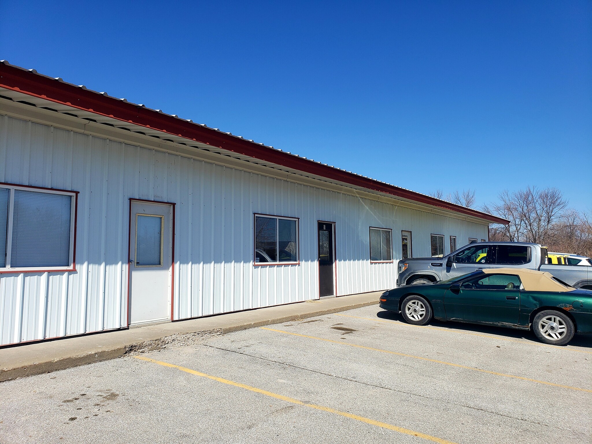 1201 Airport Rd, Ames, IA à louer Photo de l’immeuble– Image 1 sur 1