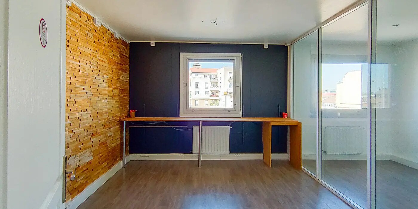 Bureau dans Saint-Ouen-sur-Seine à louer Photo intérieure– Image 1 sur 15