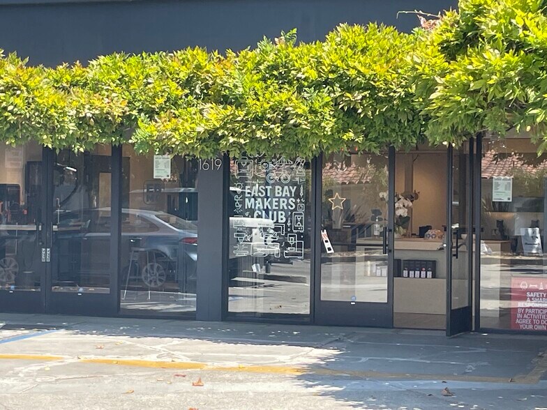 1619-1623 San Pablo Ave, Berkeley, CA à louer - Photo de l’immeuble – Image 2 sur 7