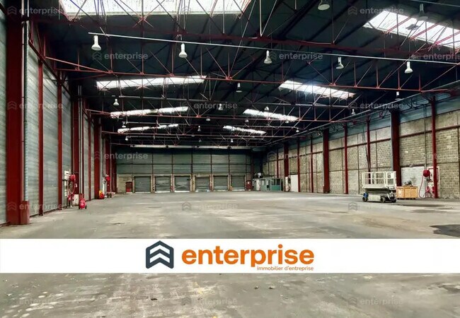 Plus de détails pour Industriel/Logistique à louer