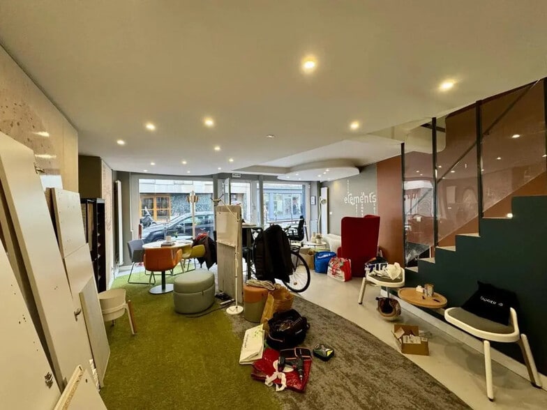 Local commercial dans Paris à vendre - Photo intérieure – Image 2 sur 10