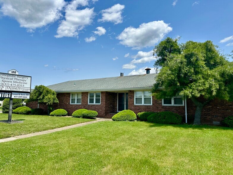 485 N Ocean Ave, Patchogue, NY à vendre - Photo principale – Image 1 sur 12