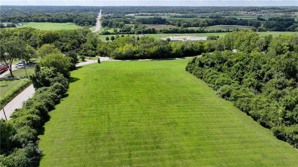 21708 E Eureka Rd, Independence, MO à vendre - Photo principale – Image 1 sur 9