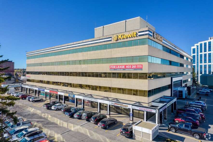 10333 Southport Rd SW, Calgary, AB à louer - Photo principale – Image 1 sur 7