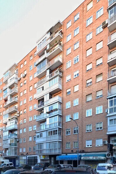 Calle Polvoranca, 29, Alcorcón, Madrid à vendre - Photo de l’immeuble – Image 2 sur 2