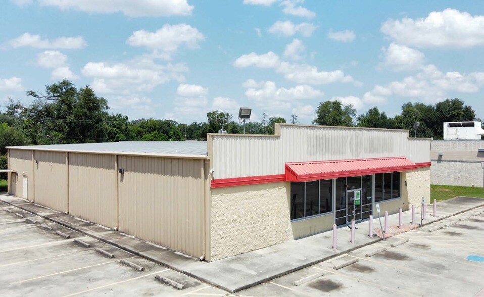 1301 N 16th St, Orange, TX à louer - Photo de l’immeuble – Image 2 sur 4