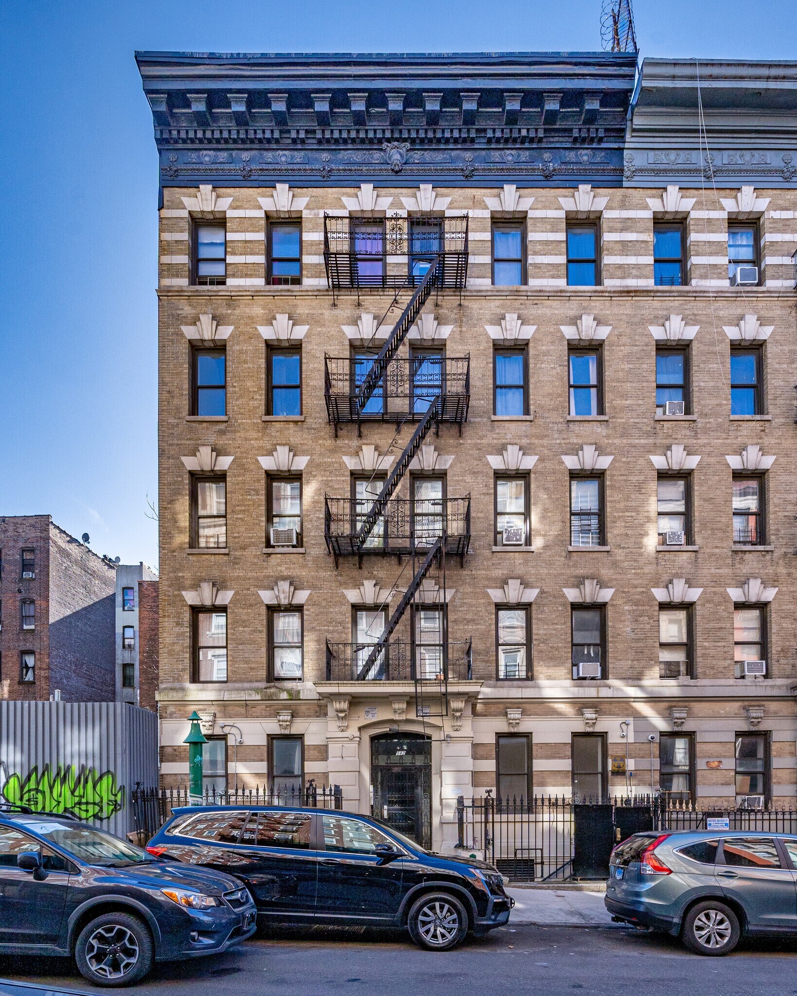 542 W 147th St, New York, NY à vendre Photo de l’immeuble– Image 1 sur 16