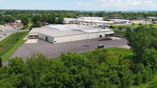 Plus de détails pour 413 E Murdock Ave, Oshkosh, WI - Industriel/Logistique à louer