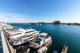 2901 W Coast Hwy, Newport Beach, CA à louer Photo intérieure– Image 2 sur 2