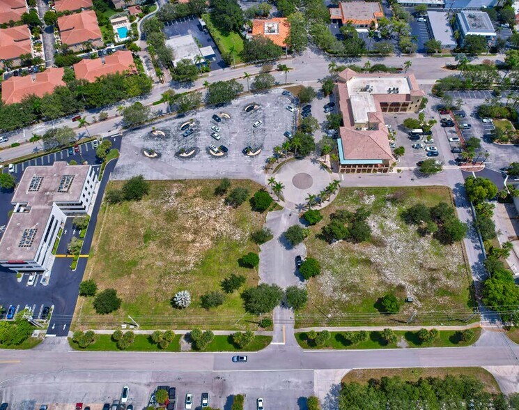 Main Street Vlg, Tequesta, FL à vendre - Photo principale – Image 1 sur 7