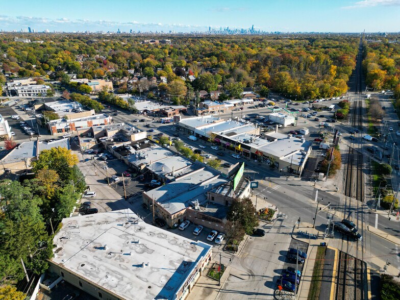 5400-5406 W Devon Ave, Chicago, IL à louer - Photo de l’immeuble – Image 3 sur 31