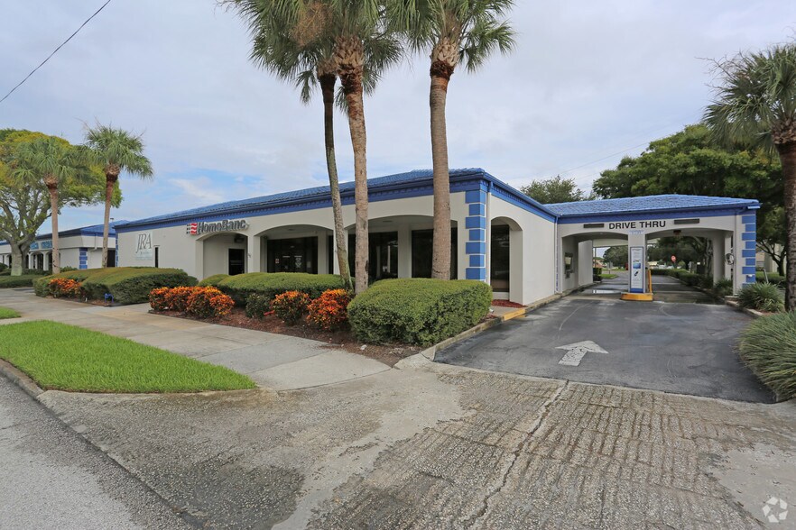 6850 1st Ave S, Saint Petersburg, FL à vendre - Photo de l’immeuble – Image 2 sur 21