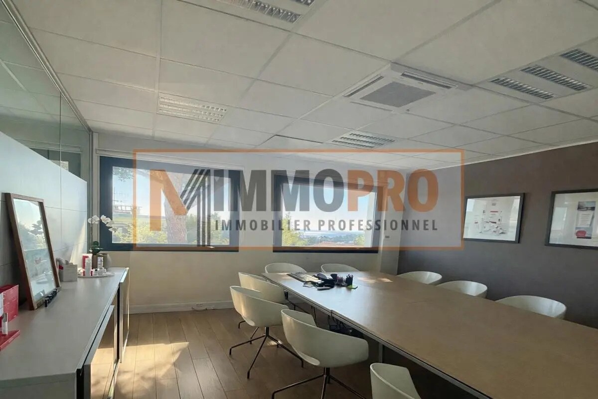 Bureau dans Cagnes-sur-Mer à louer Photo intérieure– Image 1 sur 9