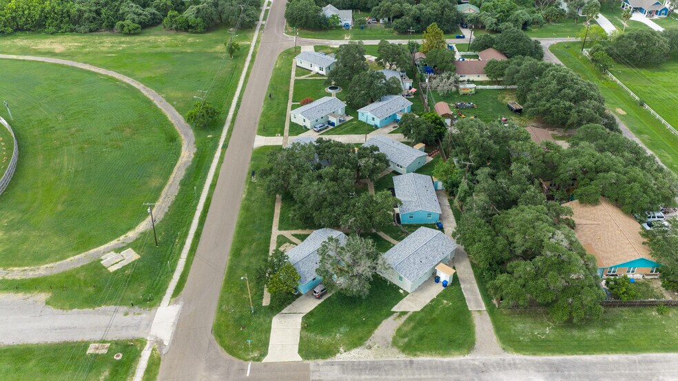 1300 N Live Oak St, Rockport, TX à vendre - Photo de l’immeuble – Image 3 sur 45